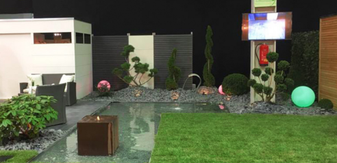 Mustergarten mit Wasserfeature